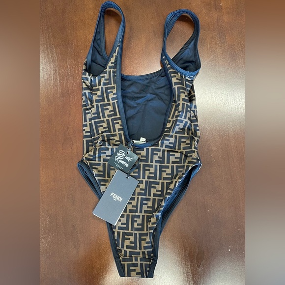 Fendi FF Logo Printed Swimsuit - Picture 5 of 8